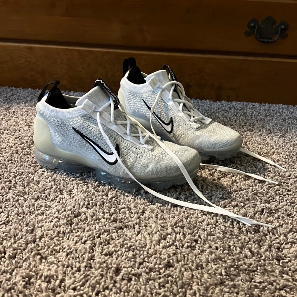 Nike Kids Air Vapormax 2021–PRISTINE CONDITION